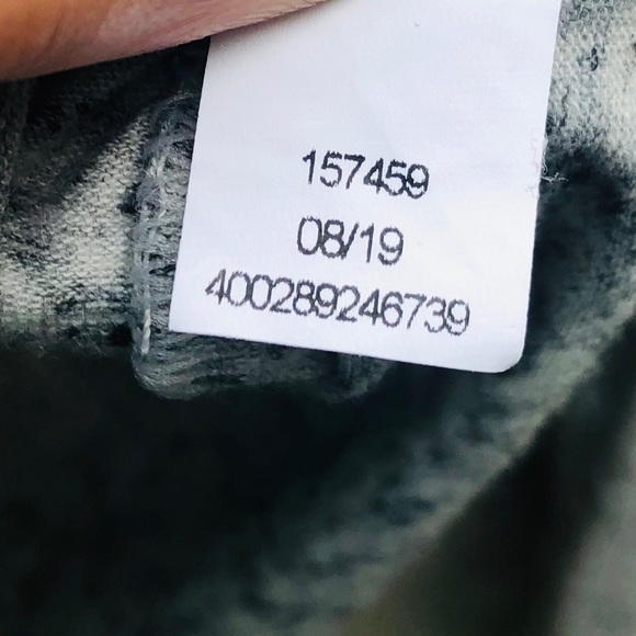 SO Favorite V-Neck Long Sleeve Shirt - Picture 5 of 7